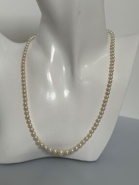 Mikimoto Vintage Lustrous Cream Pearl Single-Strand Necklace